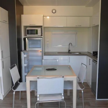 Mobil Confort Avec Terrasse Pour 6 Pers. - Api-1-52-1743 *